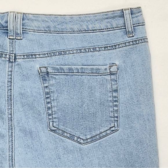 Style & Co. Light Blue Capris - Picture 7 of 8